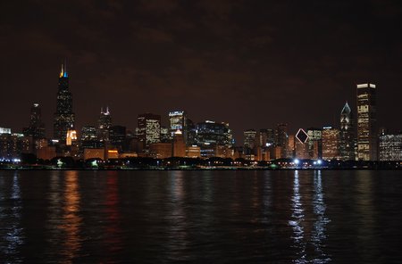 Chicago by night (à gauche, la Willis Tower)