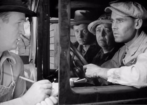 "Les Raisins de la Colère" de John Ford (1940), avec Jane Darwell et Henry Fonda.