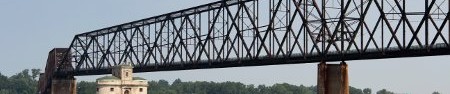 Old Chain of Rocks Bridge (photo CC flickr/cmh2315fl)